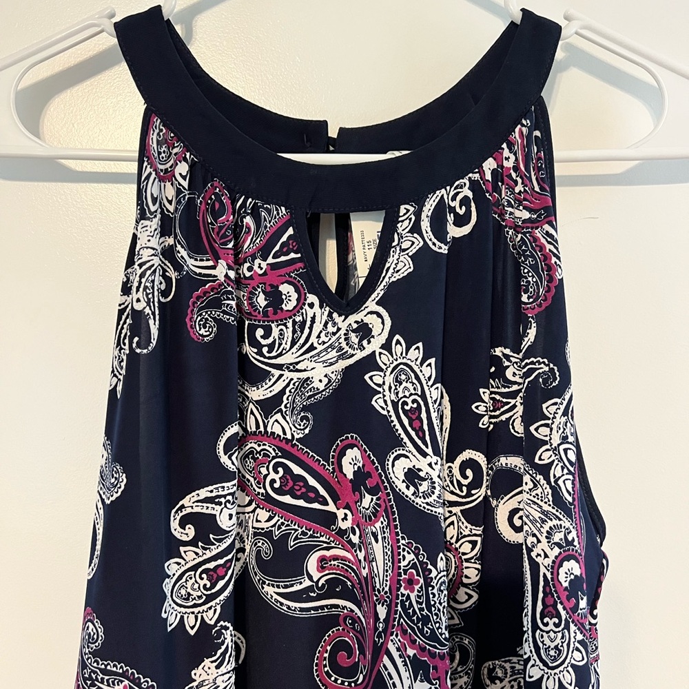 NWOT Navy and Purple Cut Out Sleeveless Tank Top Size L - Picture 3 of 6